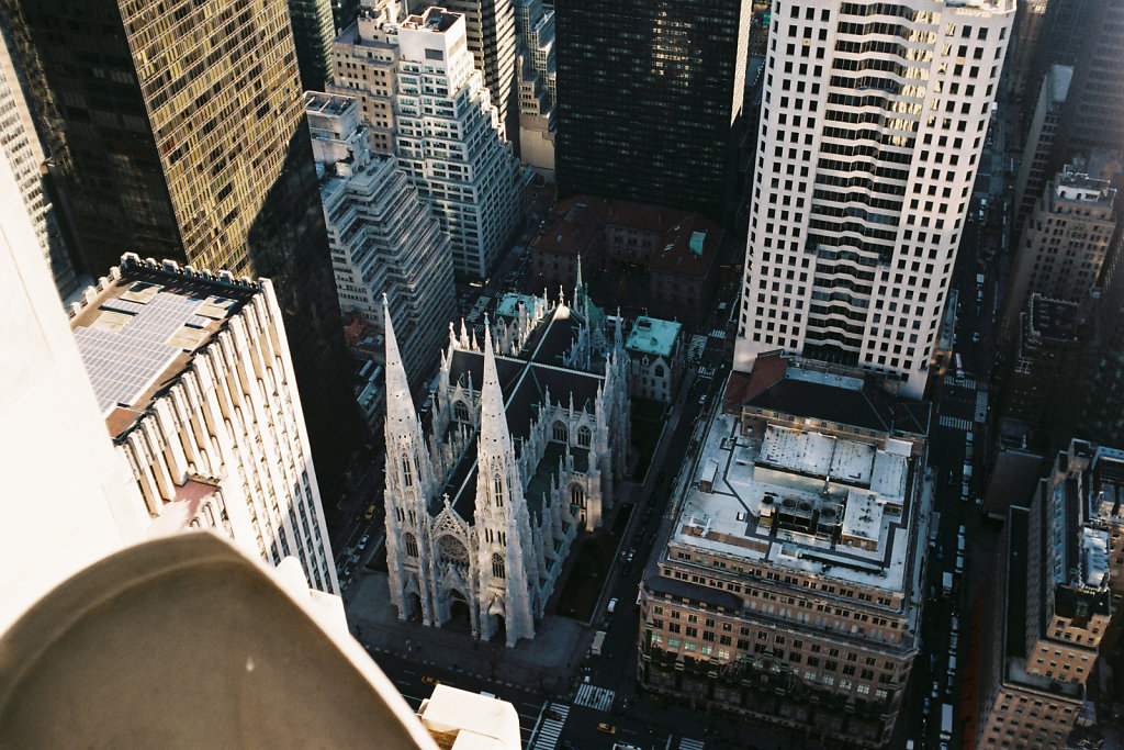 St Patrick's Cathedral vue du Top of the Rock